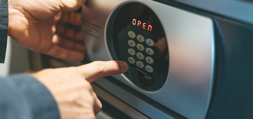 Cash Safe Openers in Lakewood, California