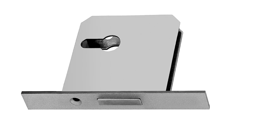 Fix A Deadbolt Door Lock in Lakewood, California